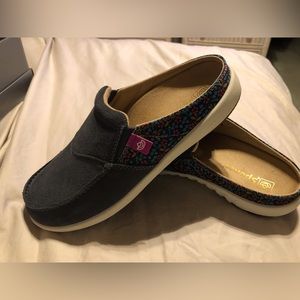Spenco Orthotic Suede Slip-on Shoe..Siesta Via  New. Never Worn.